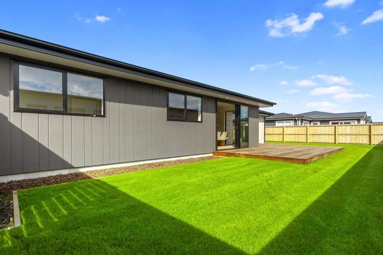 54 Benashet Drive Lincoln_27