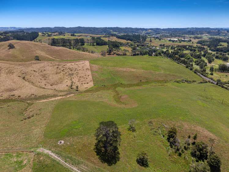 240 Peak Road Helensville_1