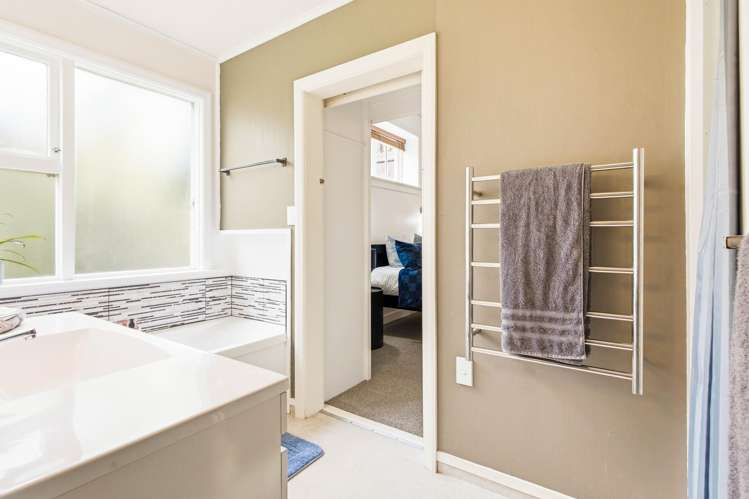 32 City Road Roslyn_13