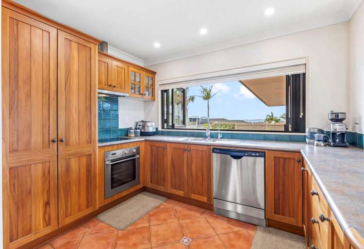 101 Grovenor Drive Orewa_6