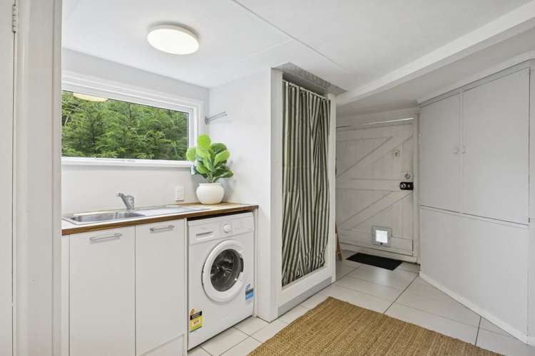 464 North Road North East Valley_16