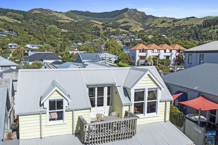 67 Beach Road Akaroa_48