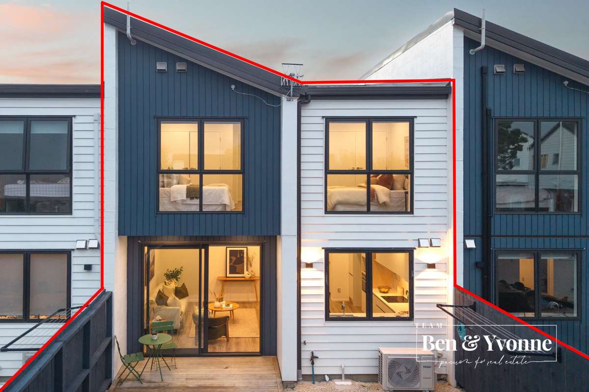 102C Celtic Crescent_1