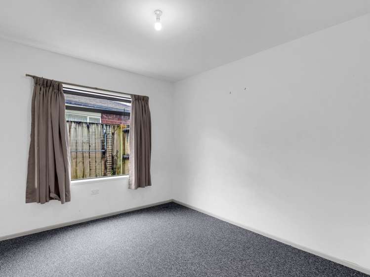 15B Greensboro Street Hamilton East_17