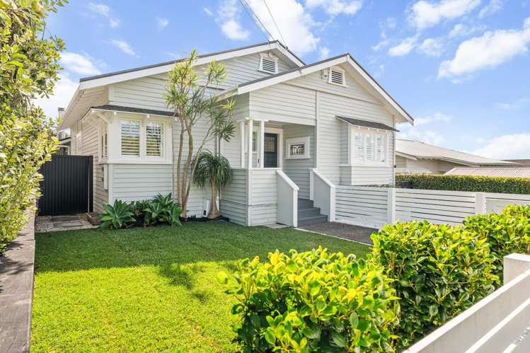 28 Warwick Avenue Westmere_3