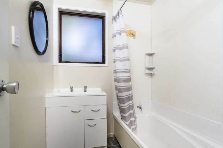 4 Dalmatia Place Henderson_5