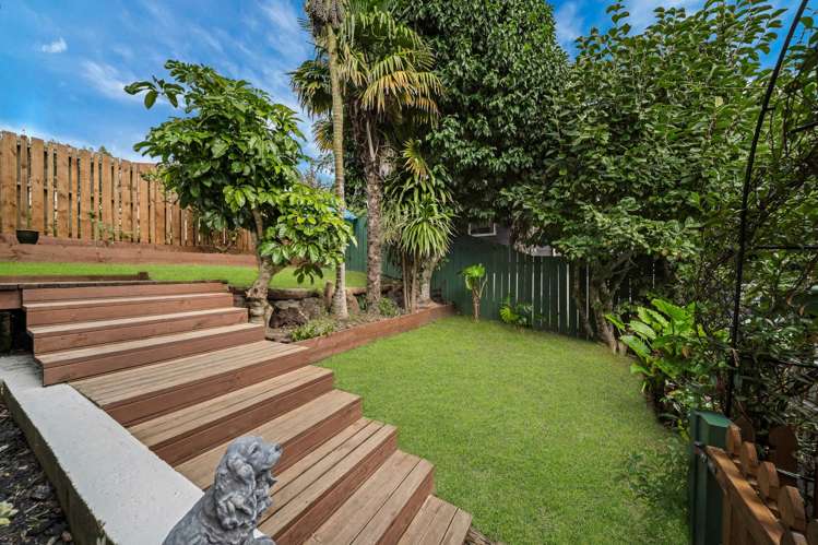 1/11 De Val Drive Titirangi_6