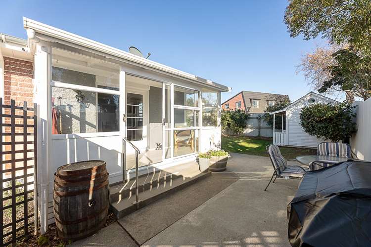 6b Washington Crescent Redwoodtown_18