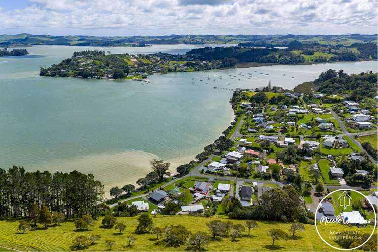 5 Regent Street Whakapirau_22