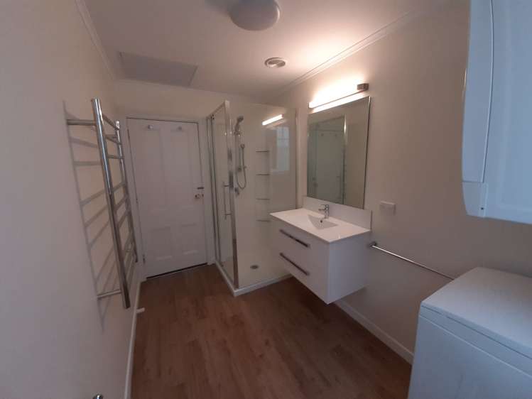 195 Grant Road Thorndon_5