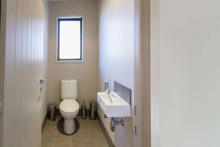 13 Balneaves Lane Albert Town_10