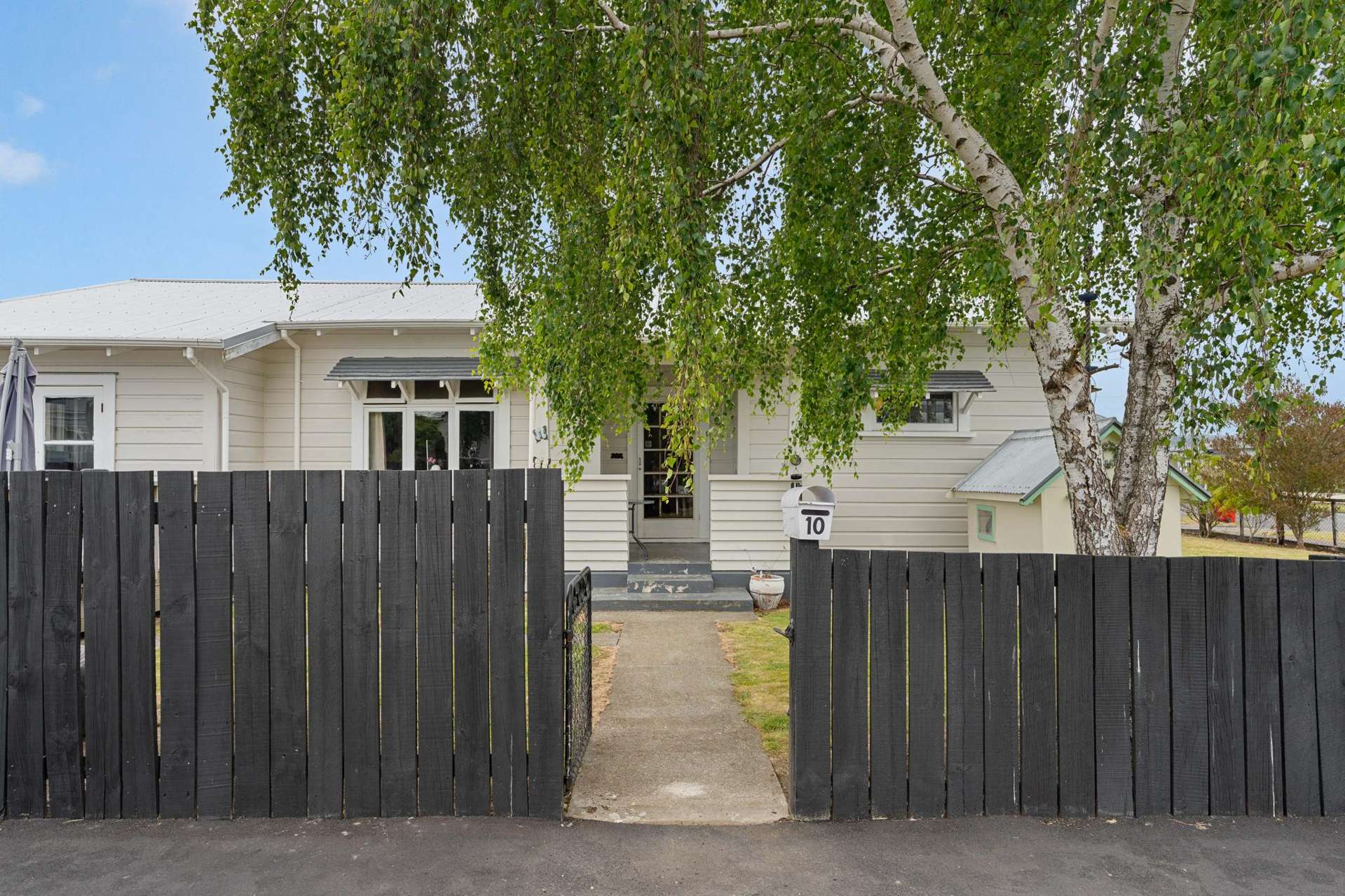 10 Jeans Street Masterton_0