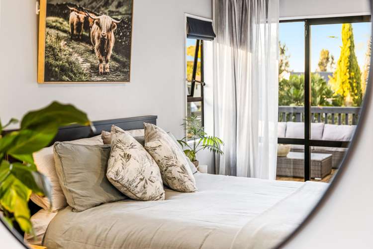 6b Antrim Grove Bayview_16