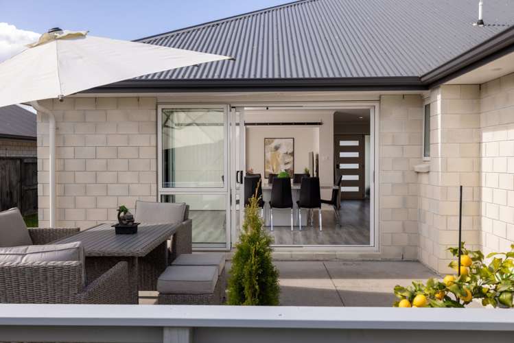 93 Puhirake Crescent Pyes Pa_9