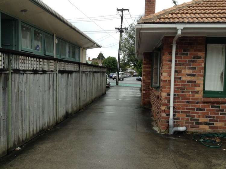 1/13 Main Highway 1660_10