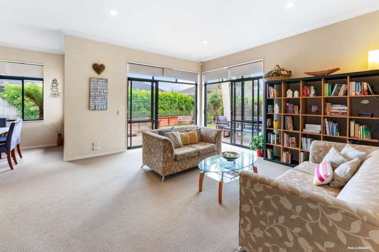 14 Mordane Place Flat Bush_11