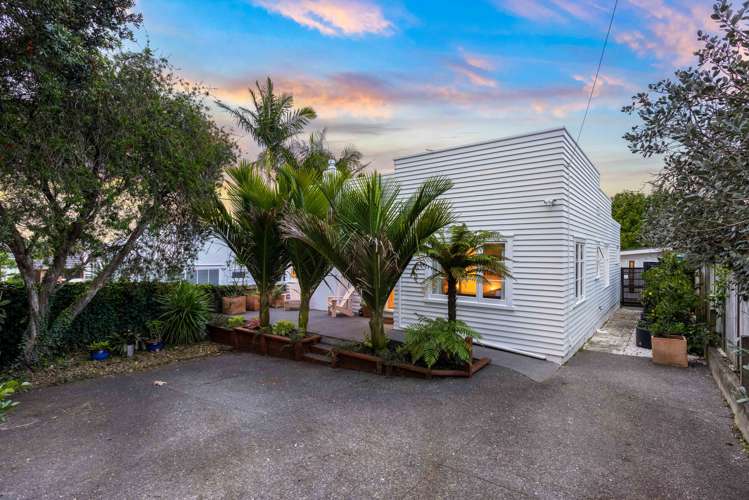 26 Gardner Avenue New Lynn_27