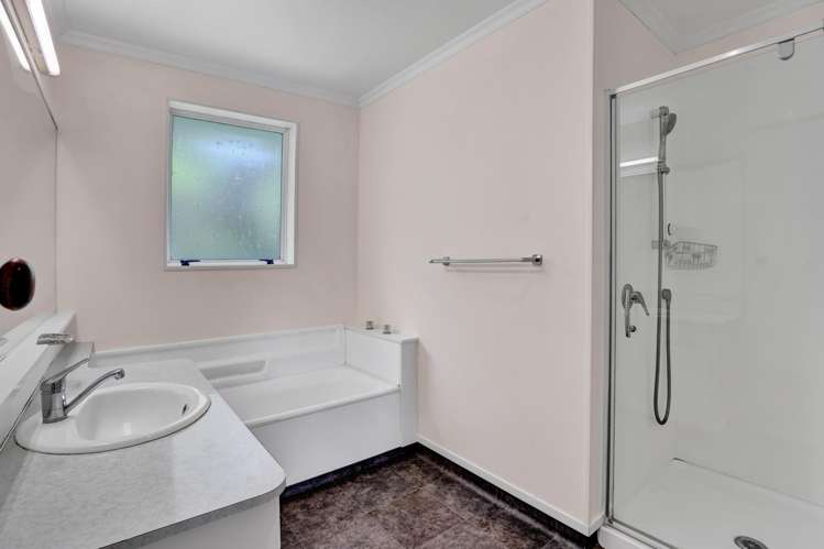 14 Heaphy Road Opunake_21