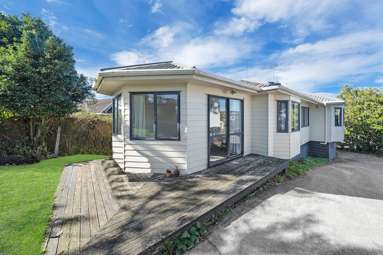 172A White Swan Road_1