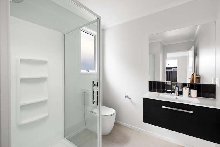 301 Lakes Boulevard Pyes Pa_7