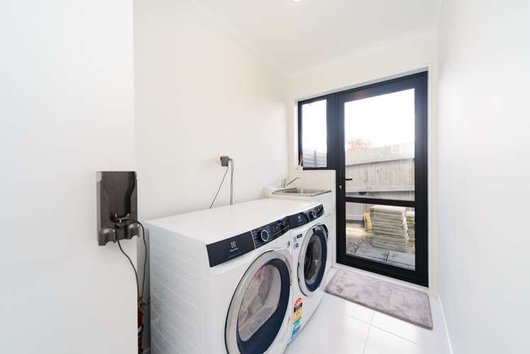 1c Hillview Place Feilding_14