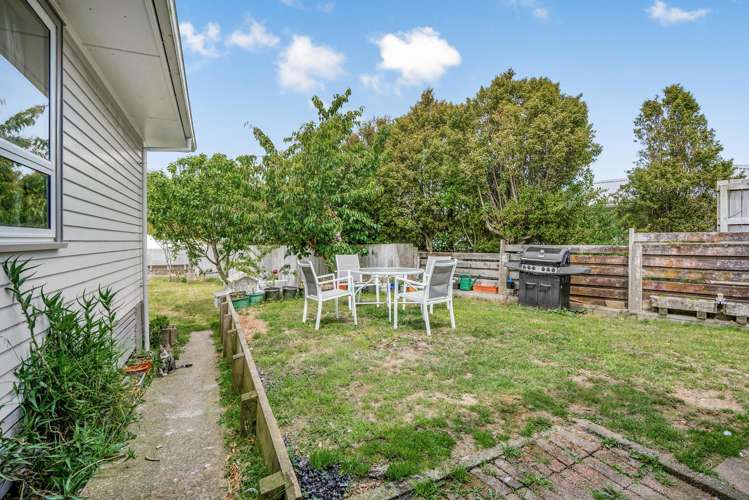 218 Dowse Drive Maungaraki_16