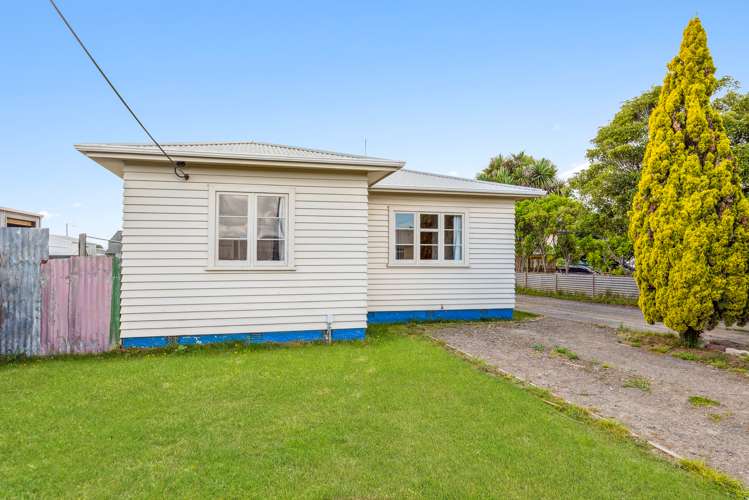 12 Hokio Beach Road_0