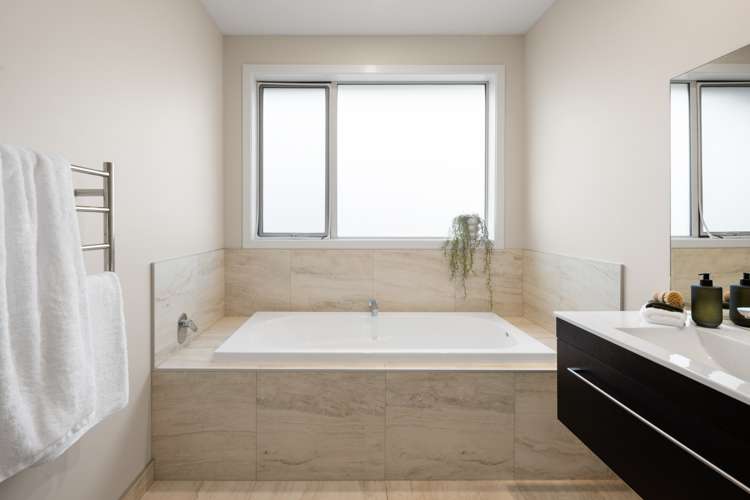 41 Alan Livingston Drive Cambridge_26