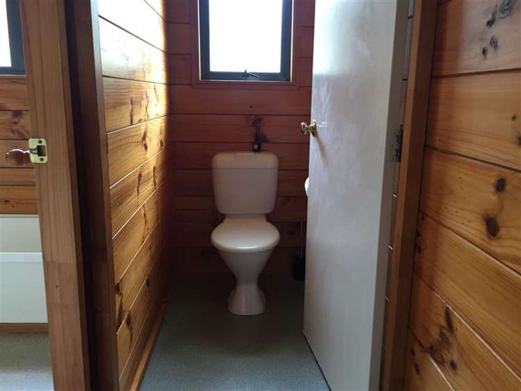 484A Hillsborough Road Hillsborough_10