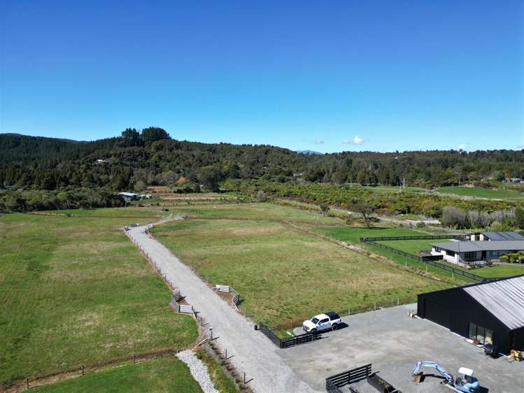 249 Coulson Road Paroa_11