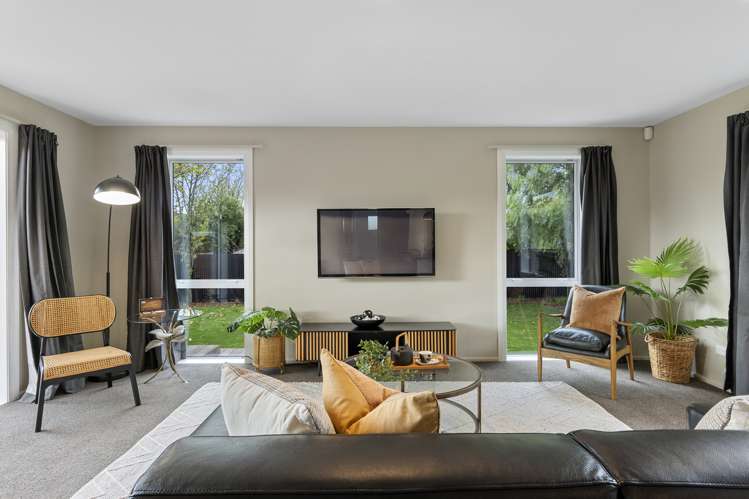 56 Gilberthorpes Road Hei Hei_7