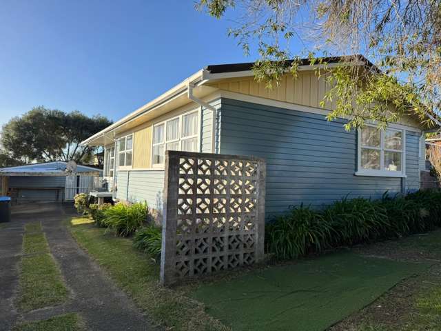 39 Kay Drive Blockhouse Bay_1