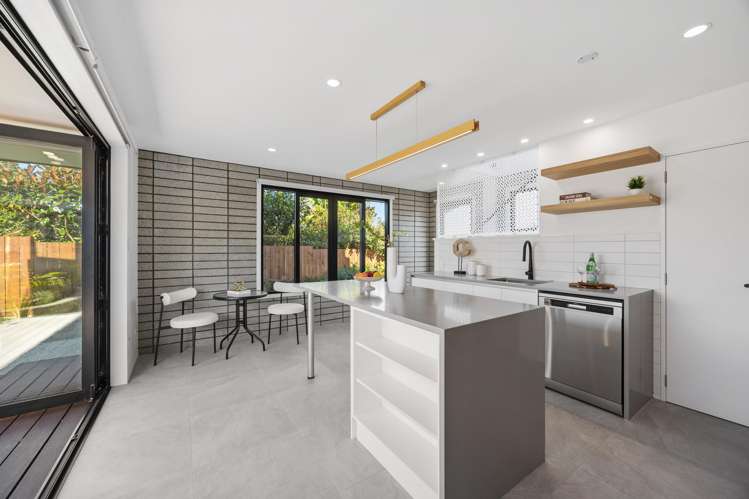16 & 16A Maugham Drive Bucklands Beach_21