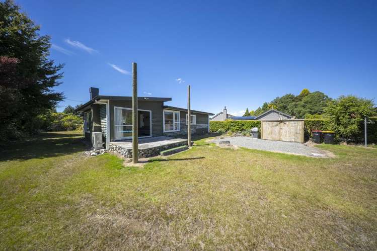 36 Home Street Manapouri_21