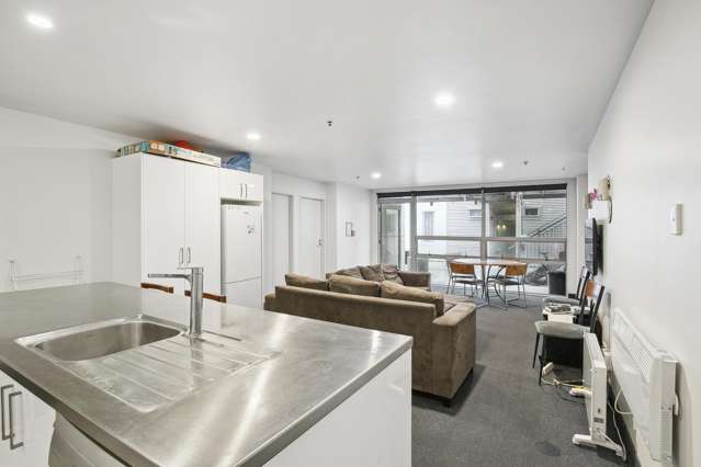 4/27 Hanson Street Mount Cook_3
