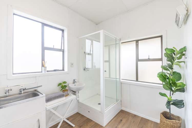 115 Avonhead Road Avonhead_11