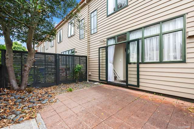 11/1 Ambrico Place New Lynn_2