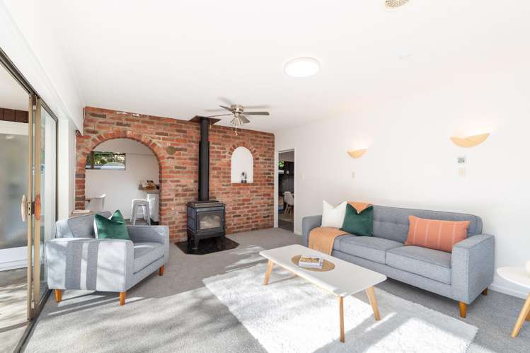 1 Avian Crescent Blue Mountains_3