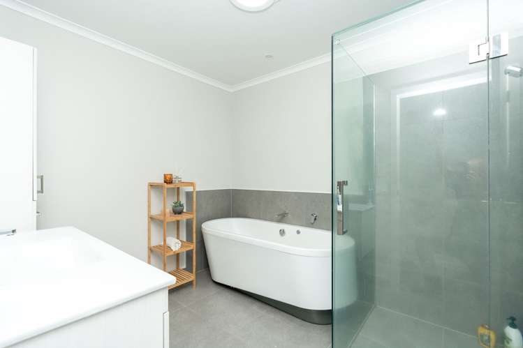 16 Kapua Crescent Rototuna North_7