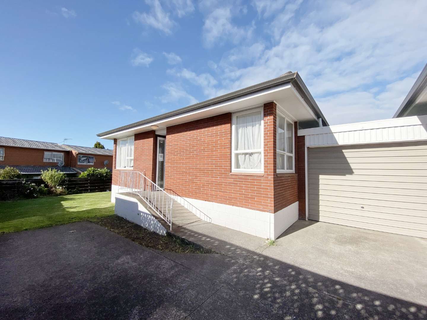 4/126 Astley Ave 1732 Waitakere City Houses for Rent One Roof