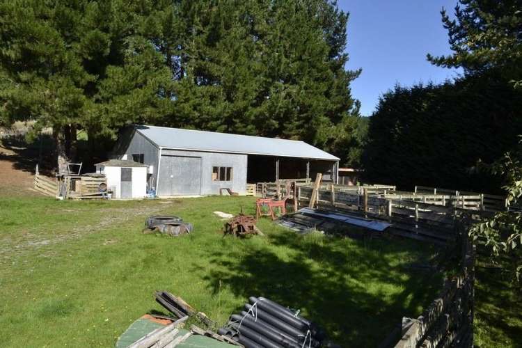 452 Falla Burn Road Balclutha_10