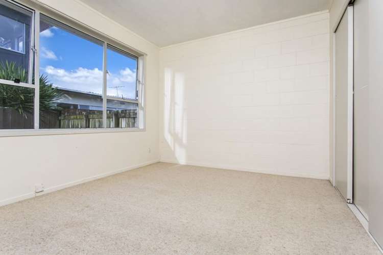 1/96 Chivalry Road Glenfield_21