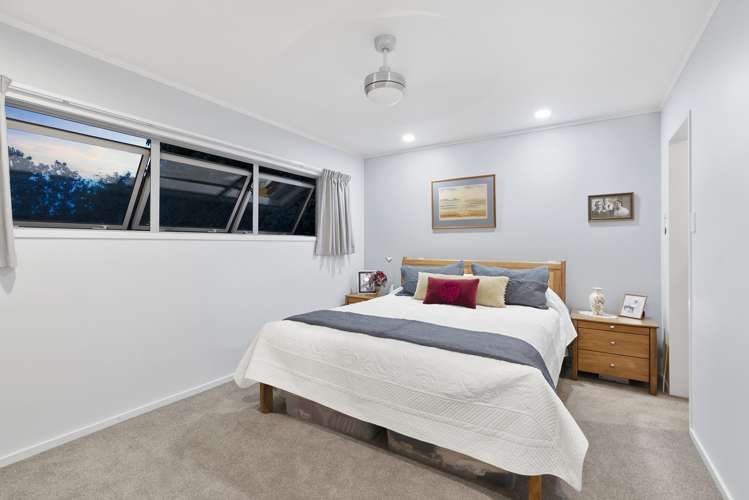 1083 Kahikatea Flat Road Waitoki_12