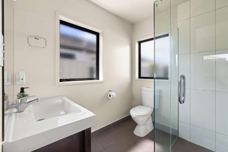 216 Frimley Oaks Frimley_13