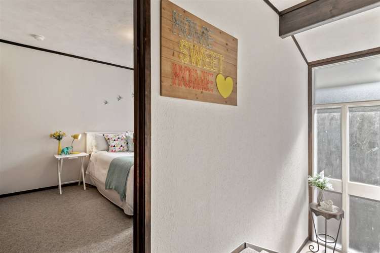 2/10 Tobruk Crescent Milford_13