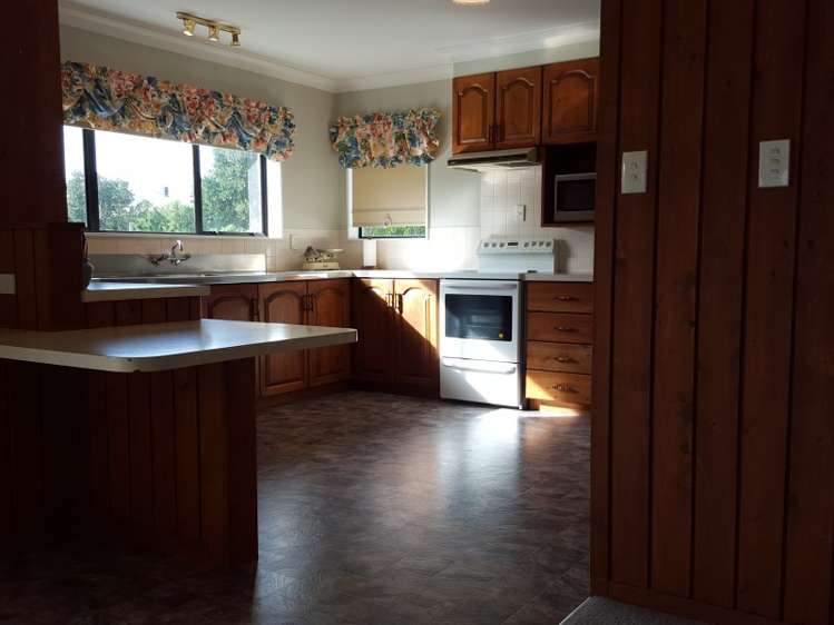 113 Broadway Carterton_9