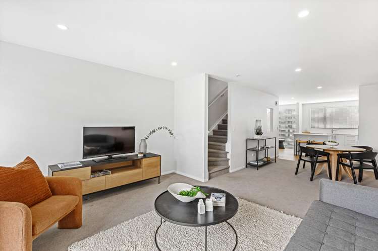 22 Memorial Park Lane Hobsonville_4