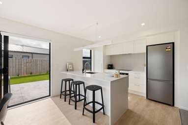 11-17 Greig Crescent - Lifestyle Villas_4