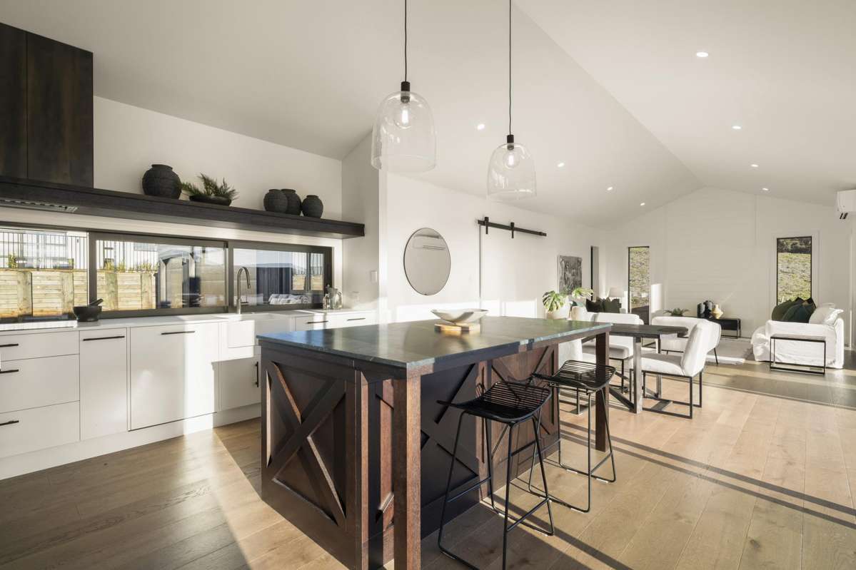 10 Kerr Crescent_2