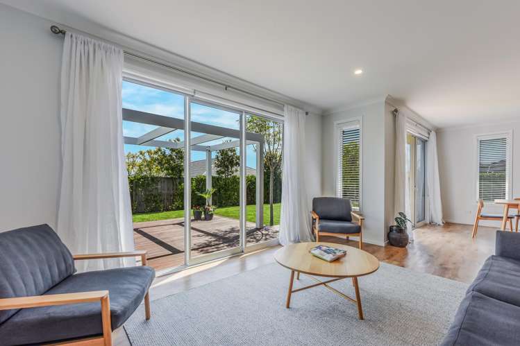 8 Boysenberry Grove Richmond_9